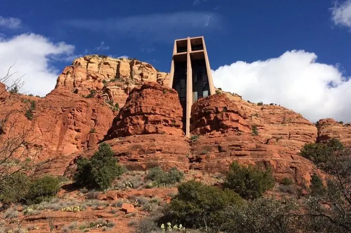10 Most Mysterious Places in the United States That Hold a History Full of Puzzles